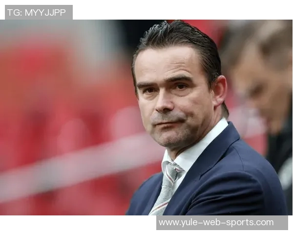 阿贾克斯再度寻求奥维马斯回归担任技术总监的可能性